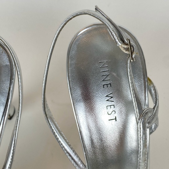 Nine West Silver Twist Heels - Picture 6 of 8